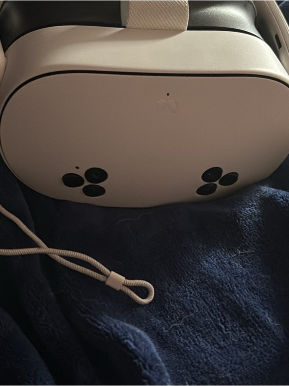 Oculus Quest 3s with controllers